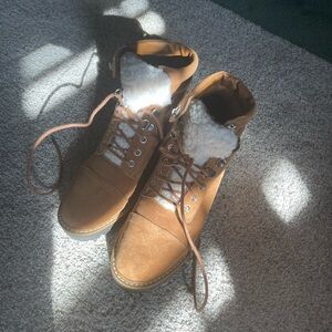Tan Leather Boots with Fur Lining